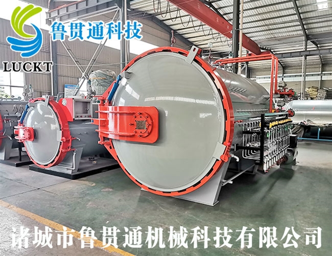 Composite autoclave